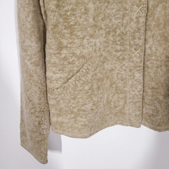 Vintage Neutral Wool Sweater Made in Hong Kong - Picture 2 of 7